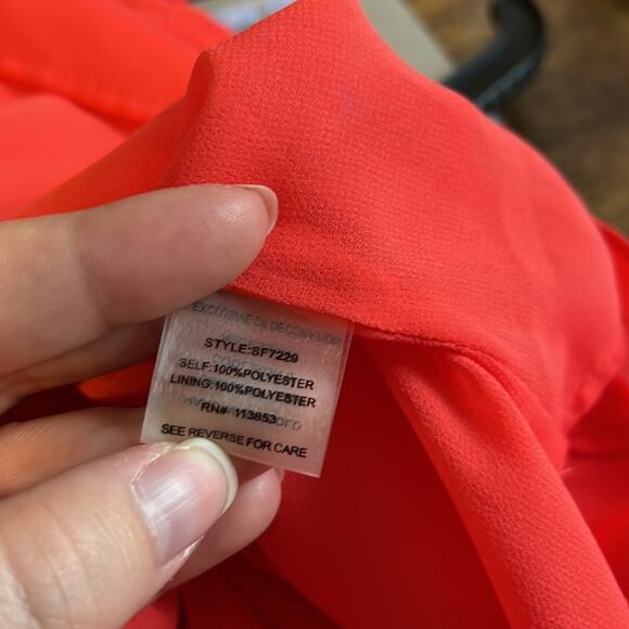 41 Hawthorn Coral Beaded Neckline Hidden Button Up Tank - Picture 11 of 13